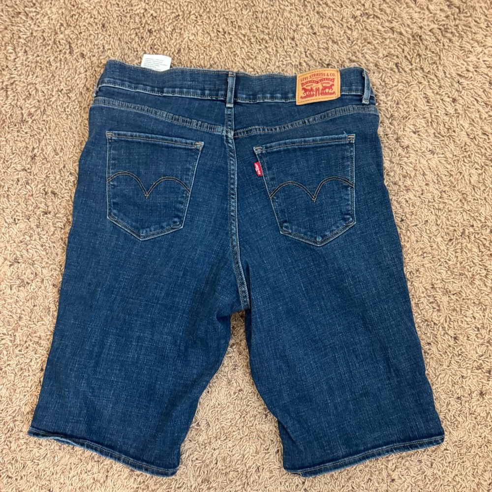 Levi’s Bermuda Jean Shorts Women’s size 30 - Picture 11 of 14